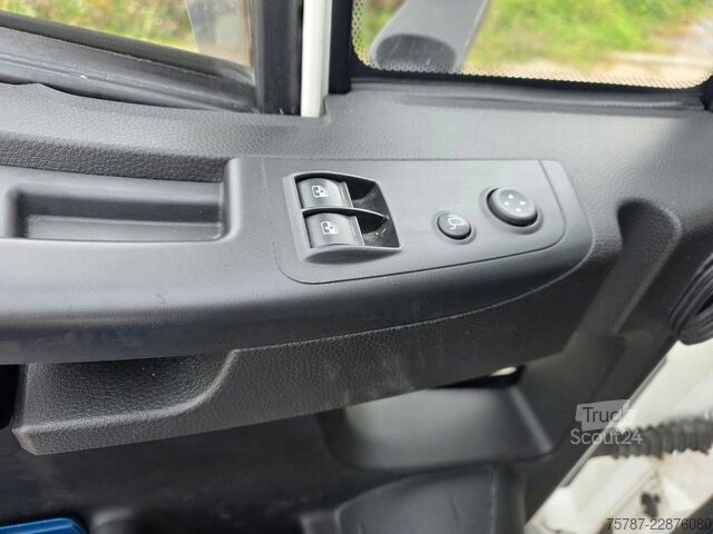 Transporter mit Koffer IVECO 75-210 Koffer + LBW, Klima, Kamera