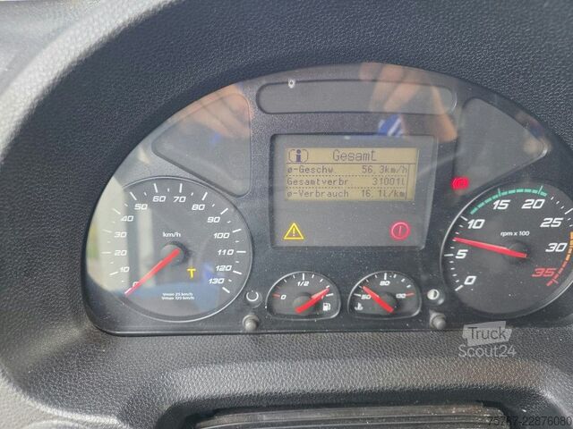 Transporter mit Koffer IVECO 75-210 Koffer + LBW, Klima, Kamera