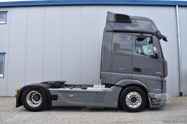 Стандартный седельный тягач MERCEDES-BENZ Actros 1863 LS GIGA Retarder TOP  1'661h Stunden