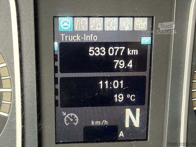 Szarvasmarha-szállító teherautó MERCEDES-BENZ Atego 1524 Kadaver FASSI Kran Kipphydr. Klima