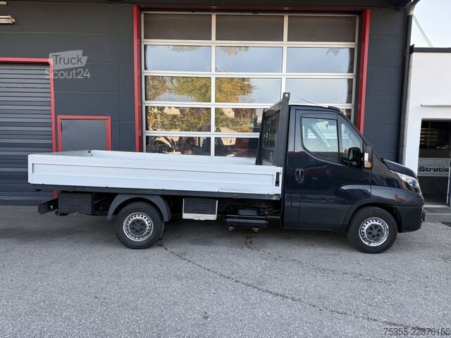 شاحنة صغيرة بيك أب IVECO Daily 35S18 Klima Tempomat 3-Sitz AHK Euro6