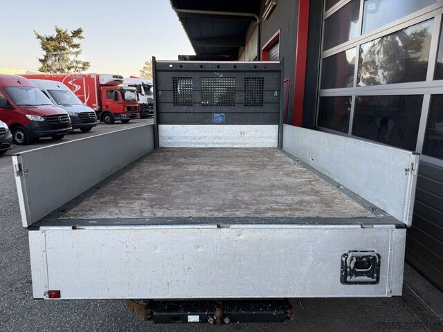 شاحنة صغيرة بيك أب IVECO Daily 35S18 Klima Tempomat 3-Sitz AHK Euro6
