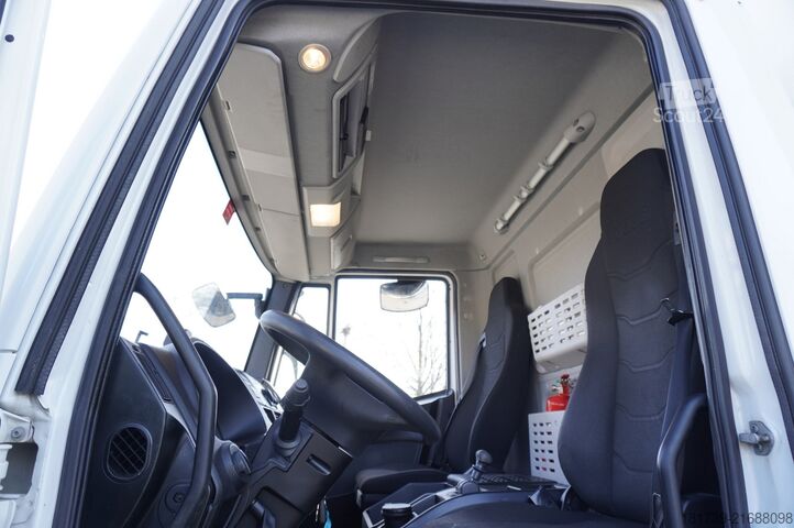 Hladilni kavelj Iveco Eurocargo 140-190 4x2 E6 / Meat hook ref