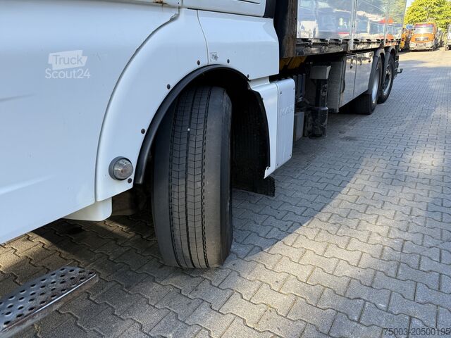 Grúa montada en camión MAN TGX 26.480 6X2 Hiab 422 Bj 2017 bis 30 Meter