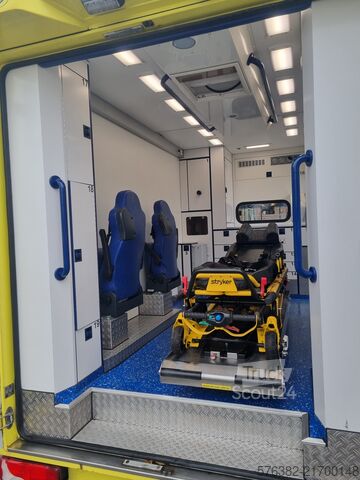 Sanitka Mercedes-Benz Sprinter Rettungswagen Fahrtec