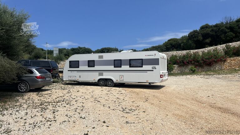 Caravan/camper Adria 753 UC