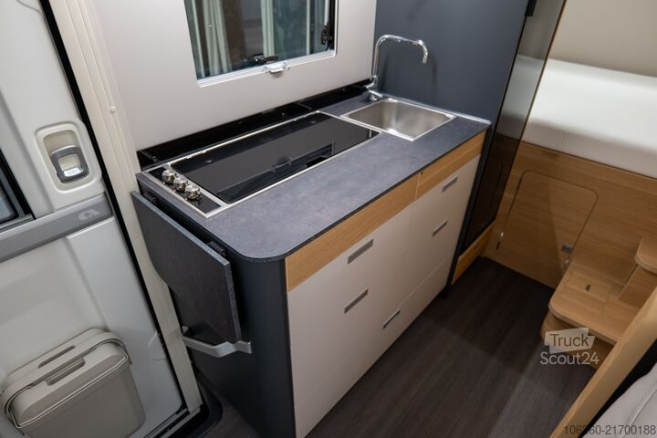 ADRIA CORAL XL AXESS 600 DP - SPEED EDITION MANSARDATO GEBRAUCHT ADRIA CORAL XL AXESS 600 DP - SPEED EDITION