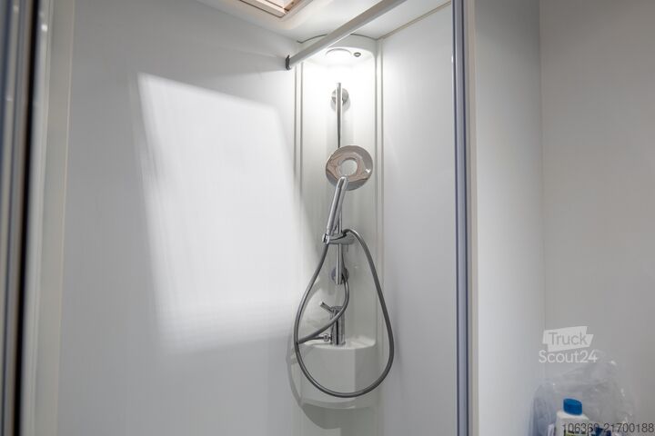 ADRIA CORAL XL AXESS 600 DP - SPEED EDITION MANSARDATO GEBRAUCHT ADRIA CORAL XL AXESS 600 DP - SPEED EDITION