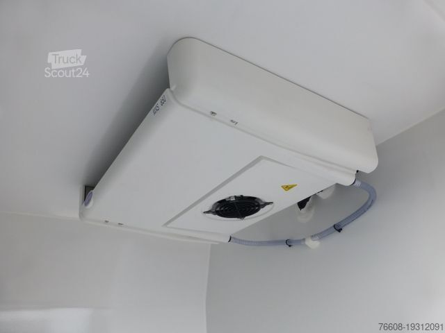 Ψυγειοφόρο βαν PEUGEOT Boxer Kühlkastenwagen Carrier Xarios 300 GH Navi