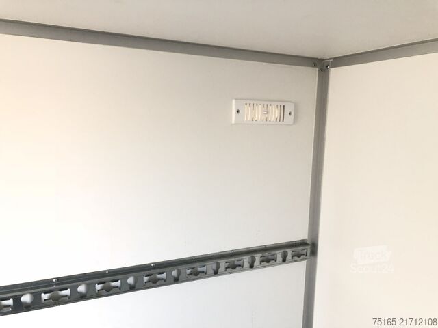 Kofferanhänger Blyss F1330HD Rampe Kofferanhänger