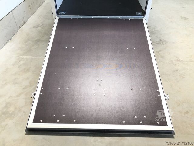 Kofferanhänger Blyss F1330HD Rampe Kofferanhänger