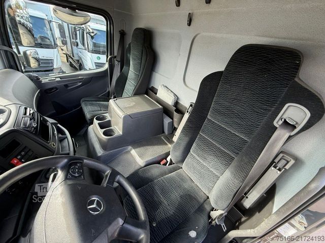 Boxvogn MERCEDES-BENZ ATEGO 818 L Koffer 7,2 m LBW 1 TO.*SEITENTÜR