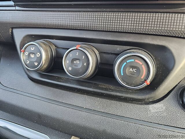 Kombi med högt tak RENAULT TRAFIC 2.0 DCI L2H1 Camera 136pk!!