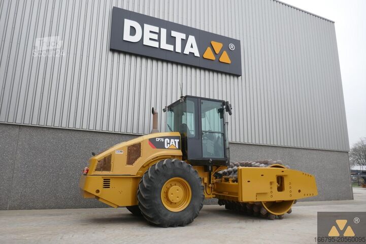 Role cu un singur tambur Caterpillar CP76