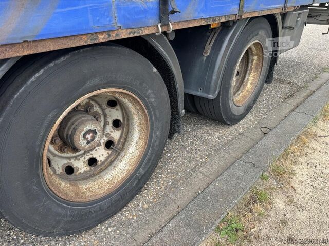 Semi surbaissé Meert Semi Curtainside / SAF / Double Tires
