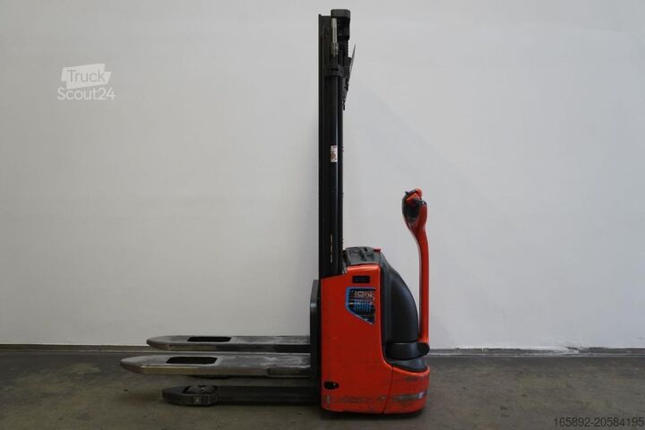 Handmatige stapelaar Linde L 12 ION 1172