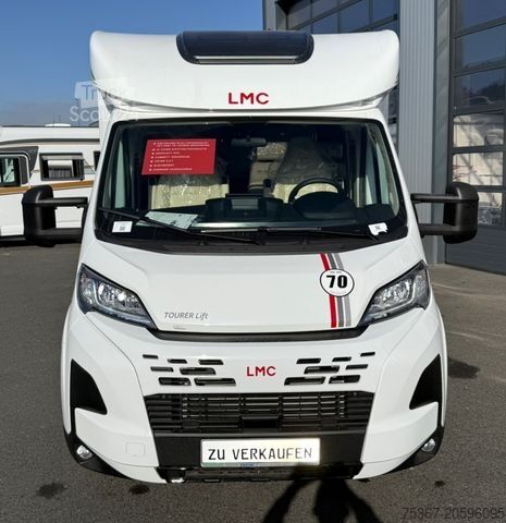 Félintegrált lakóautó LMC Tourer Lift 70 H 663 G 70 Jahre Sonderaktion