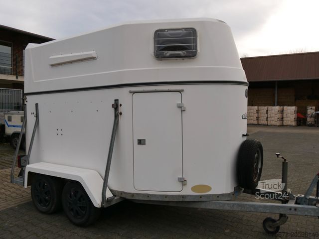 Paardentransportaanhanger SLUIS Vollpoly 2 Pferde mit Sattelkammer