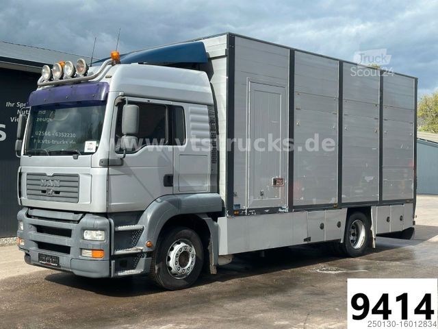 Cattle truck MAN TGA 18.390 4x2 1.Stock Cuppers Viehtransporter