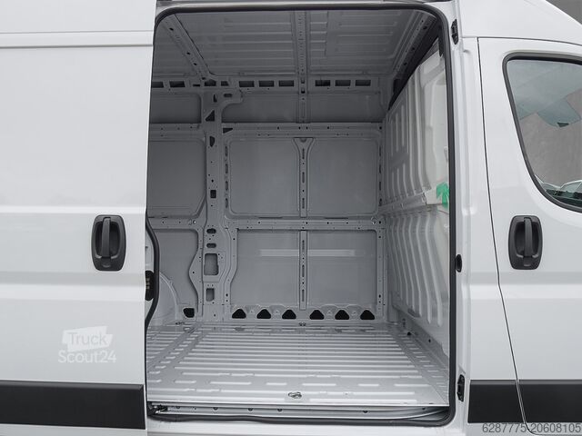 Furgone PEUGEOT Boxer KW 2.2 BlueHDi 3.5t 335 L2H2 140 Kam./PDC