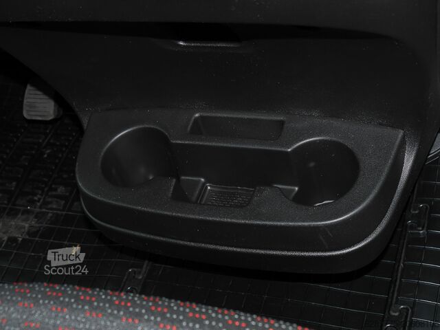 Furgone PEUGEOT Boxer KW 2.2 BlueHDi 3.5t 335 L2H2 140 Kam./PDC