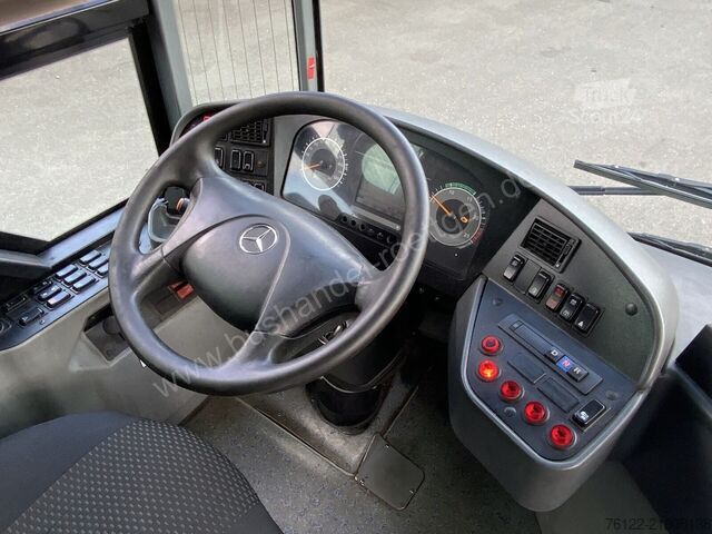 Kĺbový autobus Mercedes-Benz Conecto G
