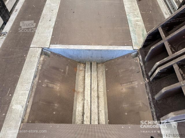 مقطورة نصفية مفتوحة مع قماش مشمع Schmitz Cargobull Curtainsider Coil Getränke