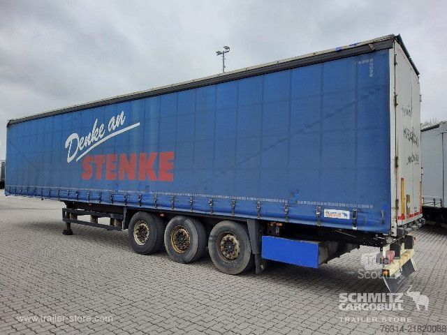 مقطورة نصفية مفتوحة مع قماش مشمع Schmitz Cargobull Curtainsider Standard Getränke