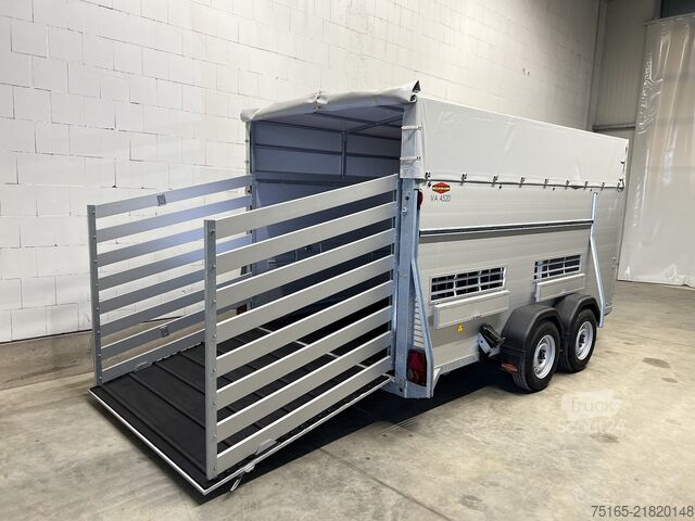 прицеп для перевозки скота Böckmann VA 4520/35 Plane Viehanhänger