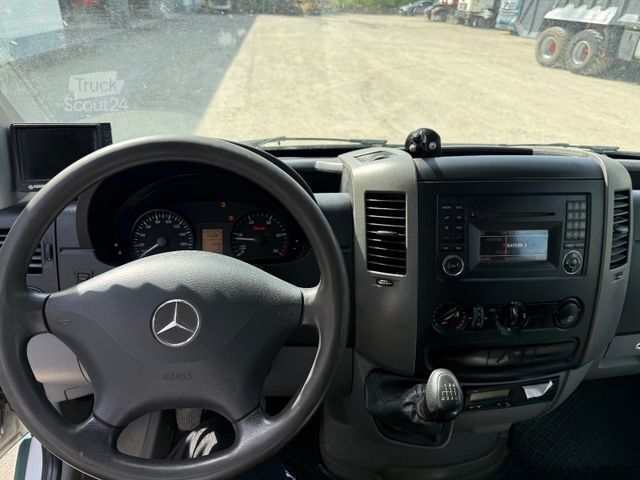 Gardinsidad skåpbil MERCEDES-BENZ Sprinter II Pritsche/DoKa 316 CD