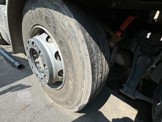 Tipbil IVECO AD260SX40 /P 6x2 Meiler Absetzkipper