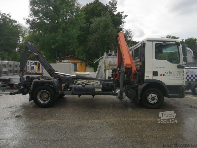 Truck with crane superstructure MAN TGL 12.210 4x2