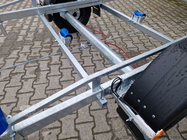 Ρυμουλκούμενο σκάφος Sorelpol Neptun Navy Bootstrailer Motorboot Anhänger GN231 1300kg gebremst Neu