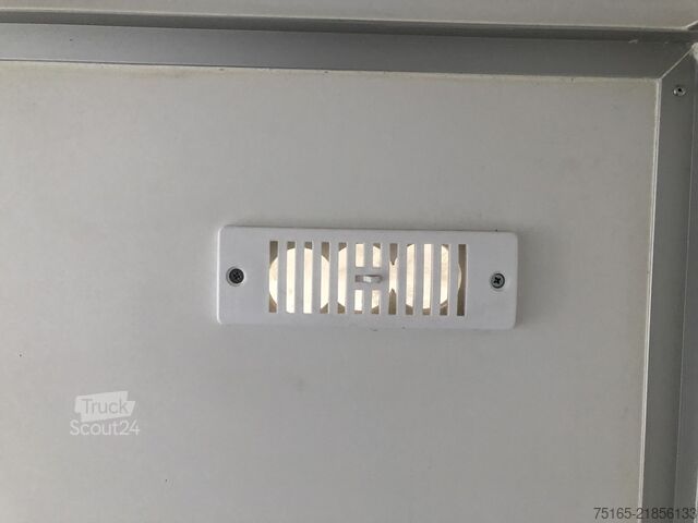Kofferanhänger Blyss F1336HD Rampe Kofferanhänger