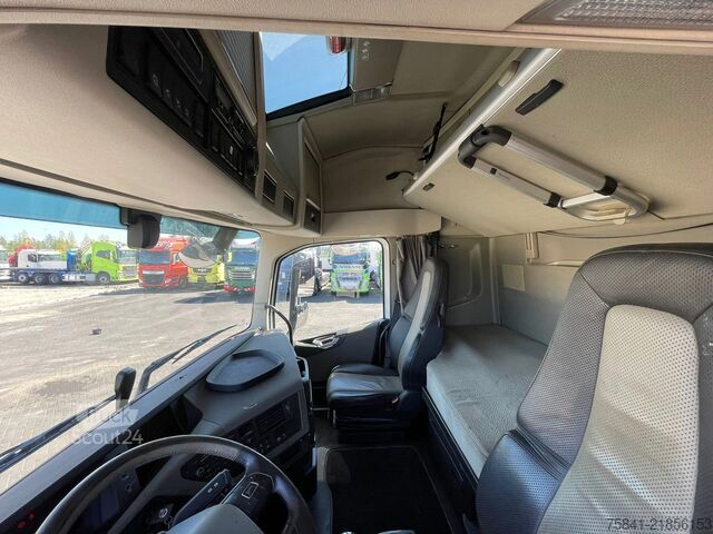 Kranwagen Volvo FH 540 8x4 HIAB 554E-9 HIPRO