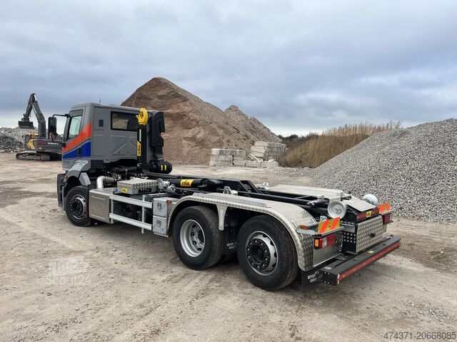 Transport de conteneurs (chariot élévateur) FORD F-Line 1833 6x2 - HYVA TITAN 20T systeem