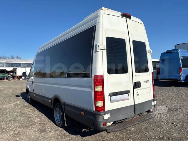 نقل الركاب IVECO Kapena