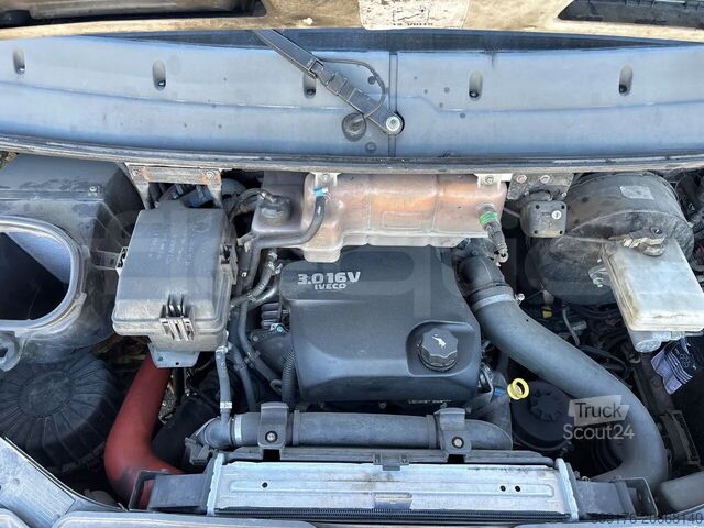 نقل الركاب IVECO Kapena