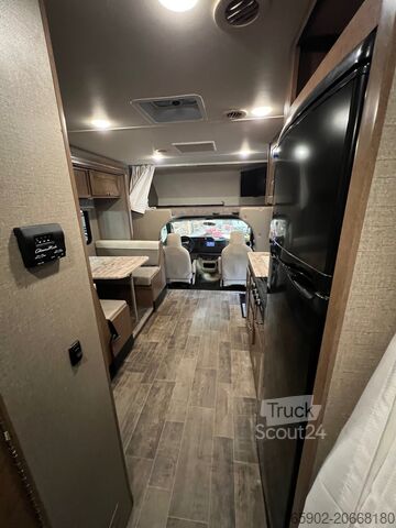 Автодом Alcove Winnebago Outlook 2 Slides LPG