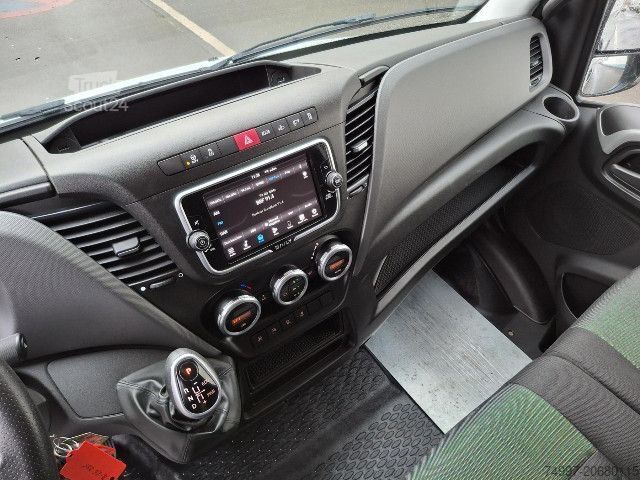 Vans ar augstu jumtu IVECO 35S16A8 V / Hi-Matic / Tempomat / Kamera / Klima