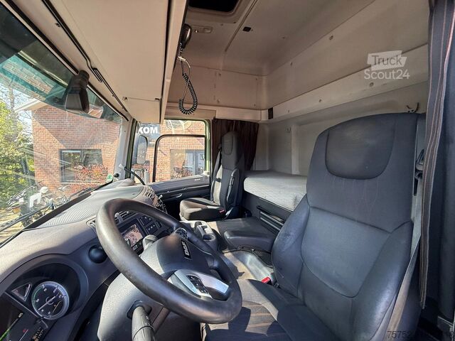 Padrão-SZM DAF CF 450 4X2 Space Cab LED NL truck