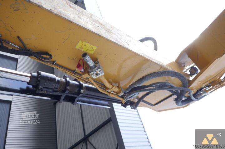 ερπυστριοφόρος εκσκαφέας Caterpillar 325F LCR