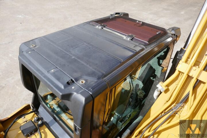 Kāpurķēžu ekskavators Caterpillar 320