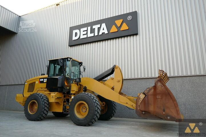 Riteņu iekrāvēji Caterpillar 930M