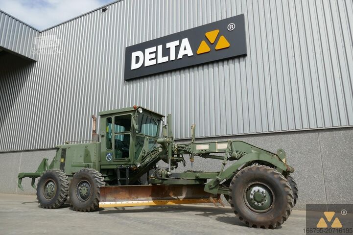 Greideris Caterpillar 130G Ex-army