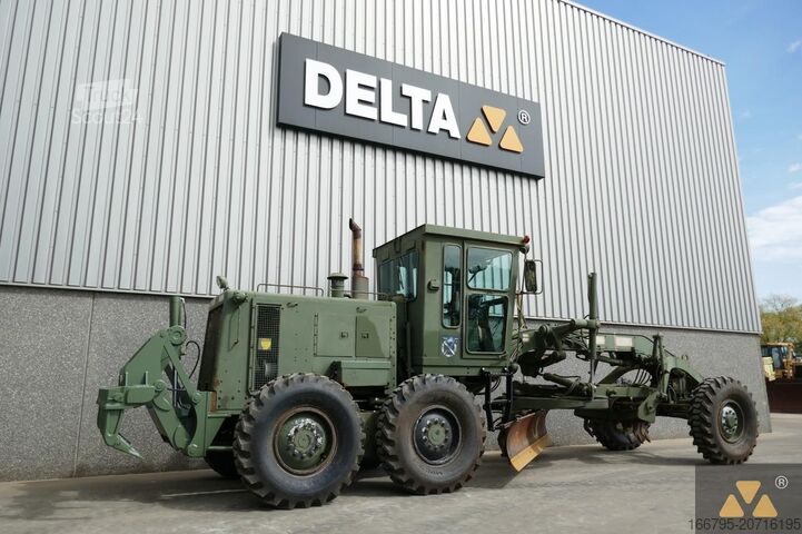Greideris Caterpillar 130G Ex-army
