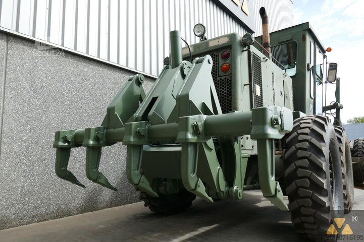 Greideris Caterpillar 130G Ex-army