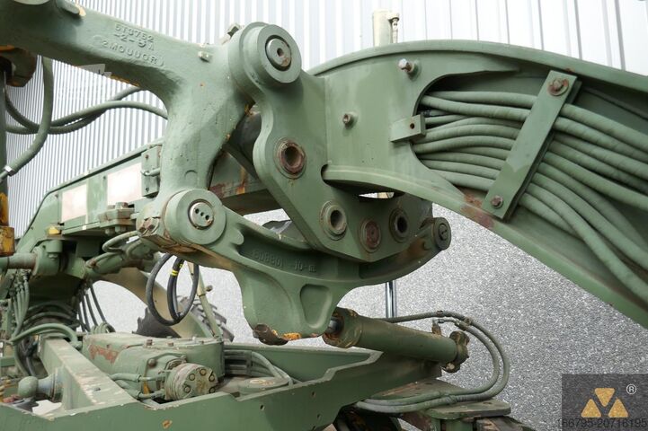 Greideris Caterpillar 130G Ex-army