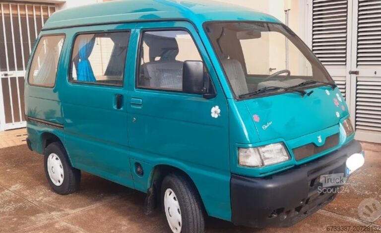 Kleinbus Piaggio Porter