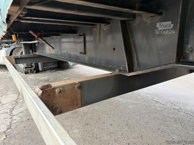 Atvērta puspiekabe ar tentu KÖGEL 3 Achs MEGA Staplerhalter Lift SAF TÜV02/26